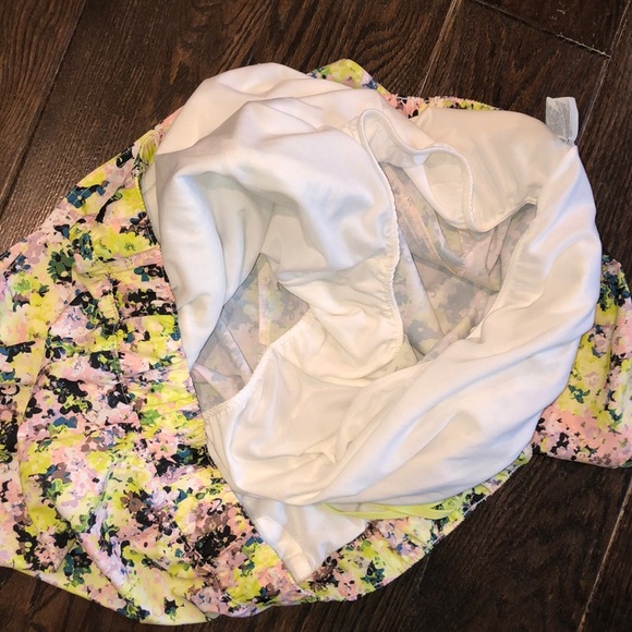 Old Navy athletic shorts size 3X with stretch tech technology - Picture 7 of 7